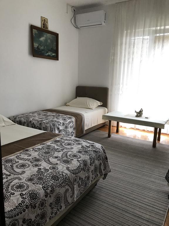 Apartments Pavicevic Tivat Exterior foto