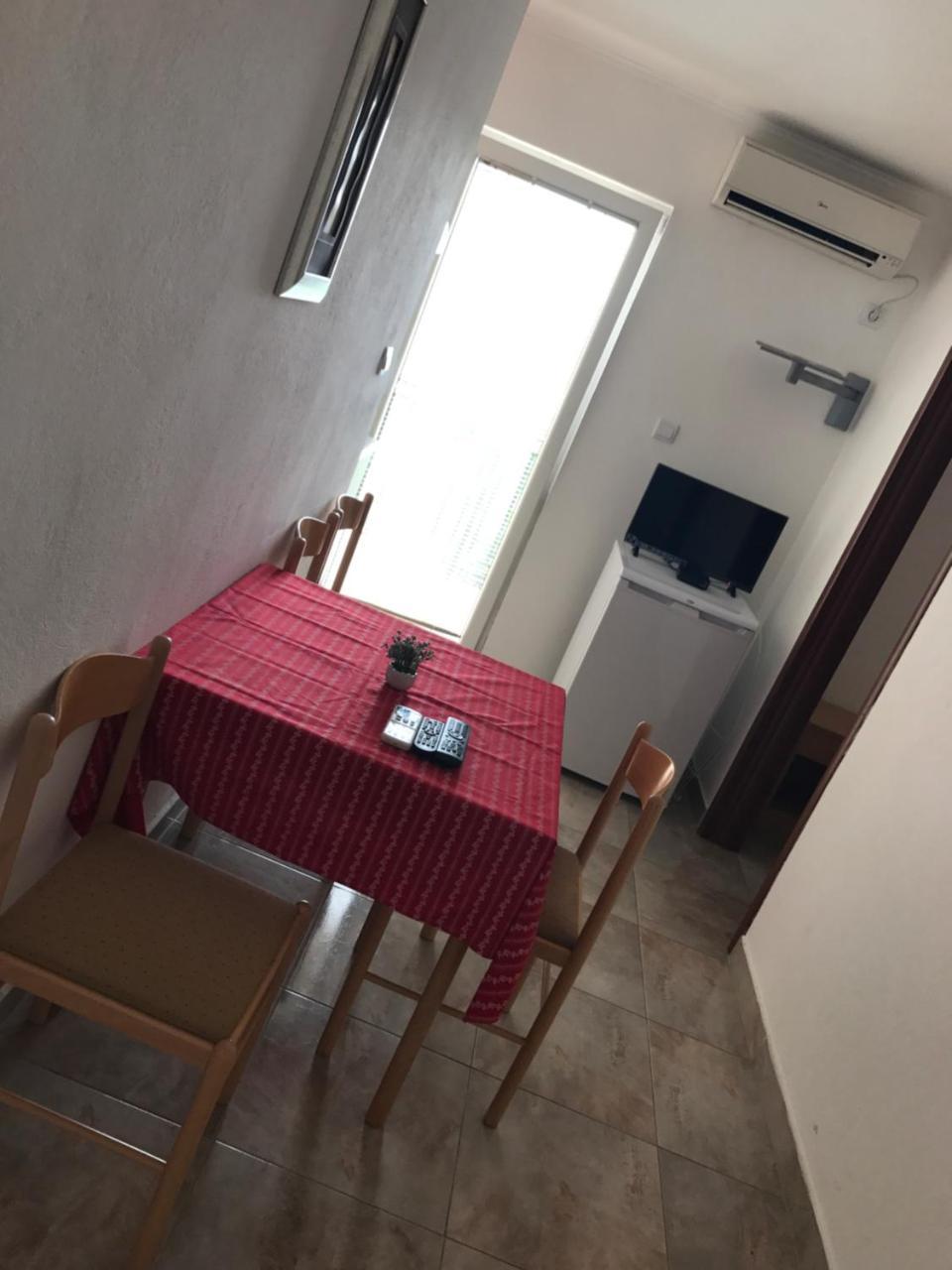 Apartments Pavicevic Tivat Exterior foto