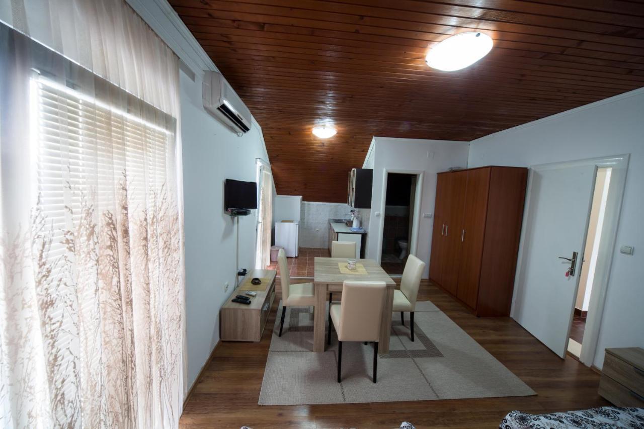 Apartments Pavicevic Tivat Habitación foto